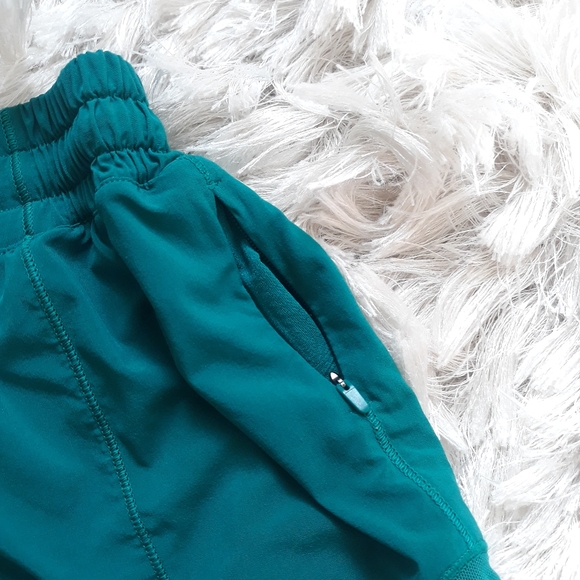 NWOT Lululemon Hotty Hot Shorts 4" Size 4 Tall - Teal Lagoon - Picture 7 of 14